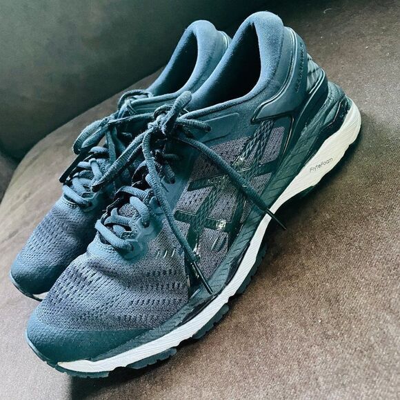 Excellent Asics GEL-Kayano 24 womens 9.5 US Medium 41.5 EUR Black - Picture 3 of 15